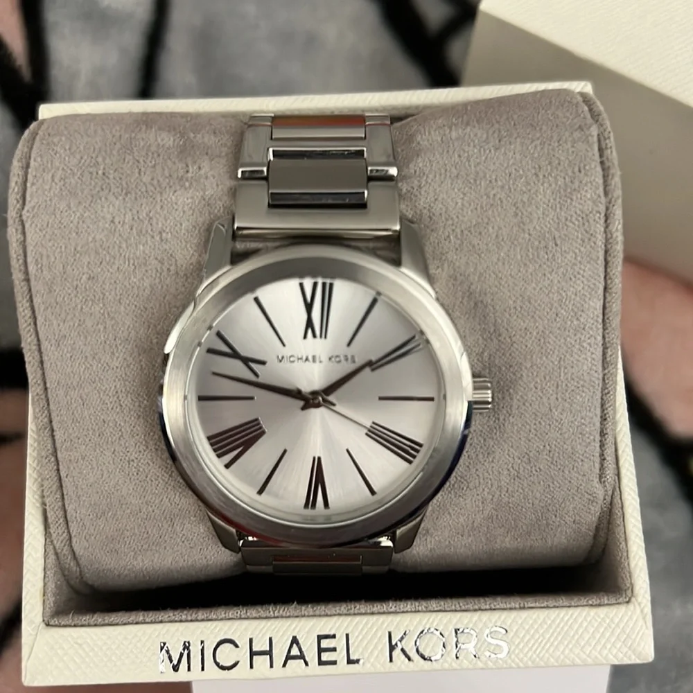 Michael kors Roman Number - Picture 2 of 8